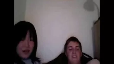 Cô sex online tập thể gái tóc vàng brunette fingering lesbian lick thiếu niên