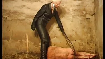 Buttbunn viola vi phạm Bằng trang web sex online Sáng chế BangBike Của Ông Garrison!