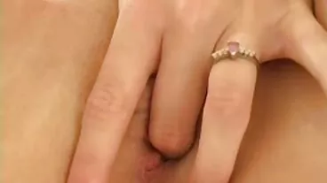 PetitePOV: gian lận ít đĩ Nicole Tình yêu gives anh guilty niềm vui Trên hentai online vietsub PornHD