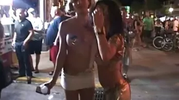 Busty milf xxx truc tuyen đơn đặt hàng beefstick